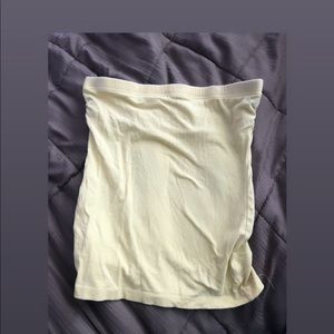 Yellow tube top nice fitting